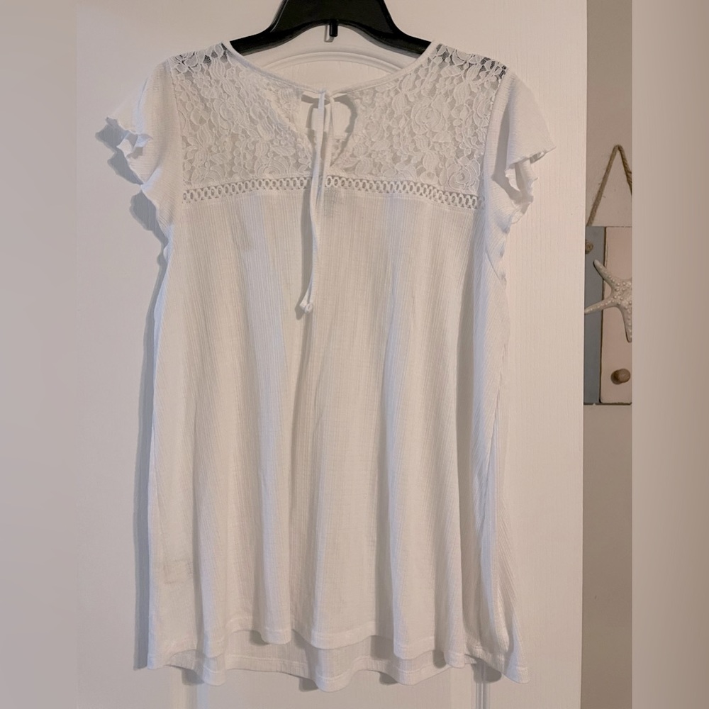 Torrid Summer White Shirt with Lace Like Top with Tie and Flutter Sleeves Size 1